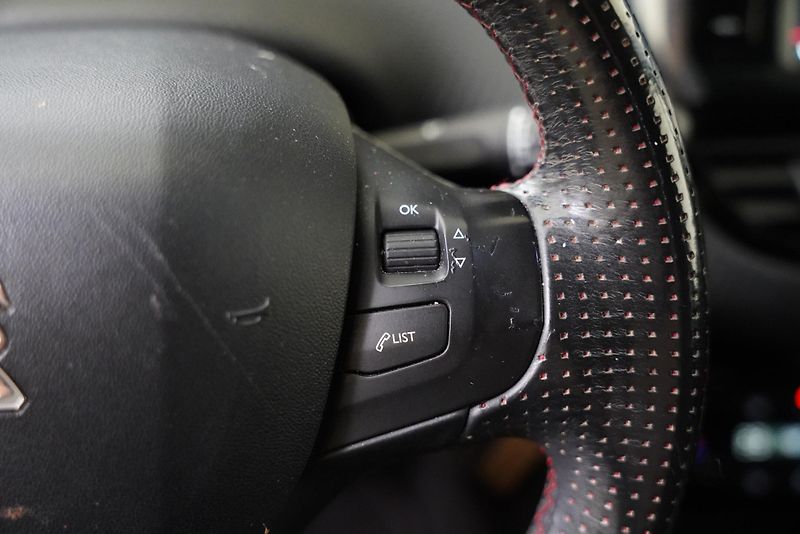 Peugeot 2008 - fotka 15 z 23