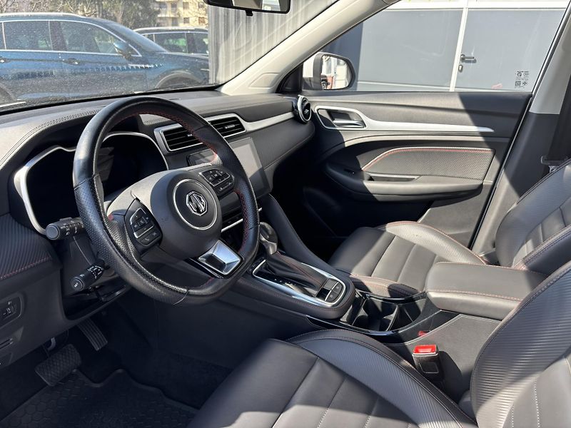 MG ZS (2023) Exclusive 1.0 TGI - fotka 10 z 19