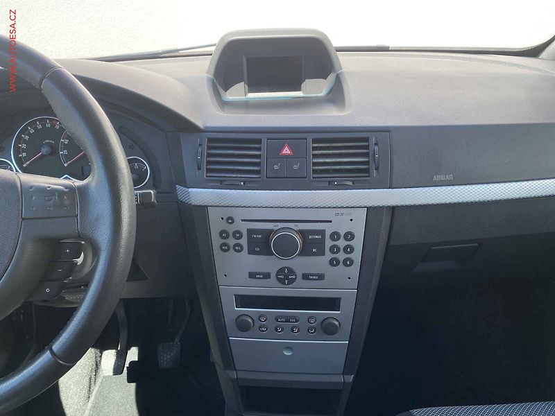 Opel Meriva (2010) 1.6i, AC, park.asist - fotka 12 z 15