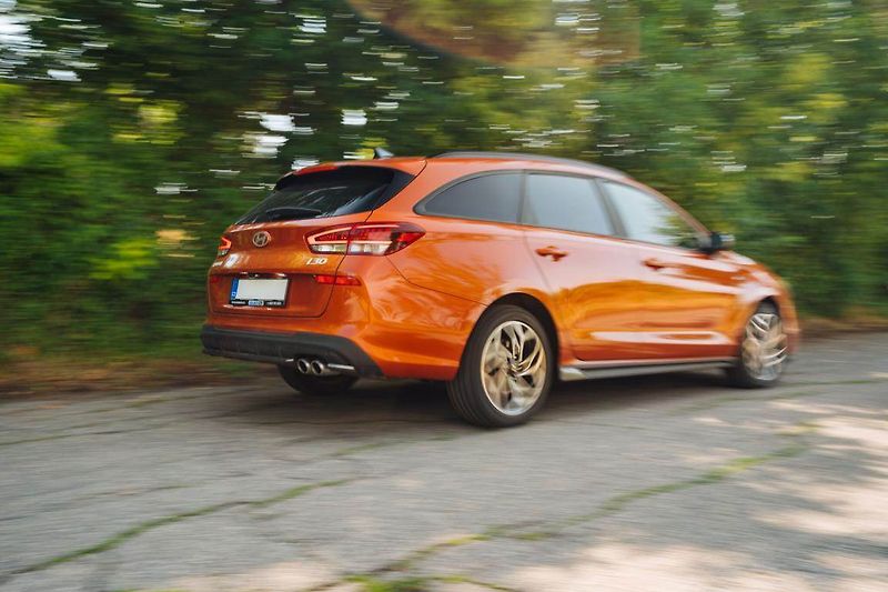 Hyundai i30 (2025) 1.0 T-GDI, N-LINE, DPH - fotka 26 z 26