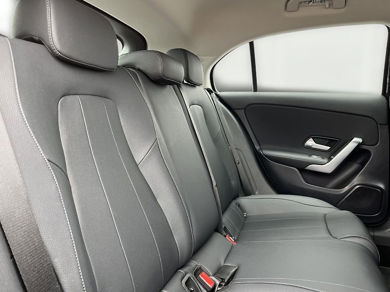 Mercedes-Benz Třídy A A-Třída 200 Progressive Line - fotka 20 z 21
