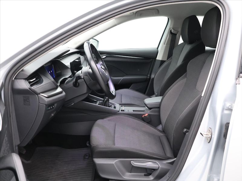 Škoda Octavia 2.0 TDI Ambition CZ 1.Maj. DPH - fotka 11 z 37