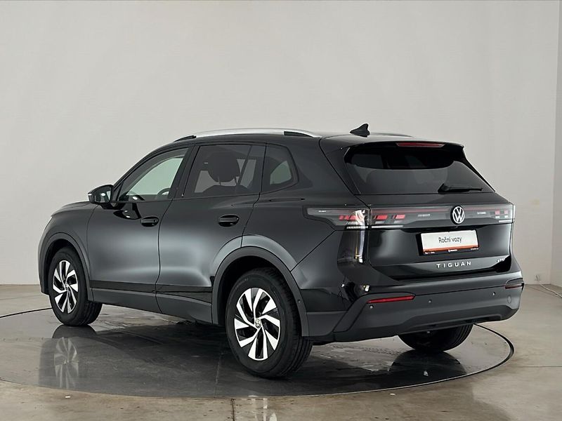 Volkswagen Tiguan Life - fotka 15 z 30