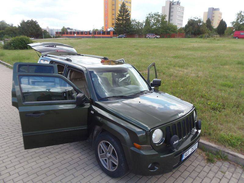 Jeep Patriot (2008) 2.4i LPG automat nová STK - fotka 15 z 21
