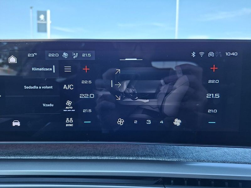 Peugeot 5008 ALLURE HYBRID 145k e-DCS6 - fotka 25 z 28