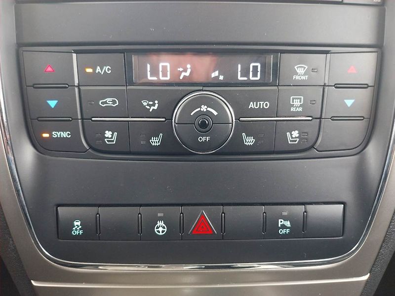 Jeep Grand Cherokee (2012) 3.0 CRD, 4X4, Automat - fotka 18 z 19