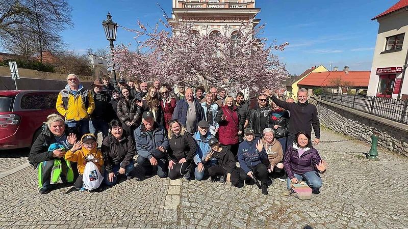 Malá auta, velká srdce. Smarťáci navštívili jarní Vlašim a adoptovali mývala