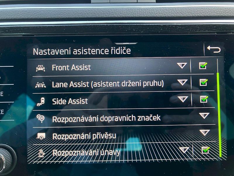 Škoda Superb (2024) 2.0 TDI / 110 kW DSG Style Plu - fotka 28 z 30