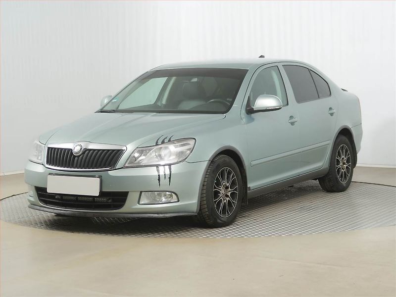 Škoda Octavia (2010) Elegance 1.6 TDI, jezdí dobře - fotka 2 z 13