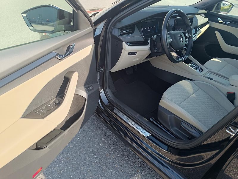 Škoda Octavia (2021) 2,0TSI DSG STYLE 4x4 | ZÁRUKA - fotka 10 z 26