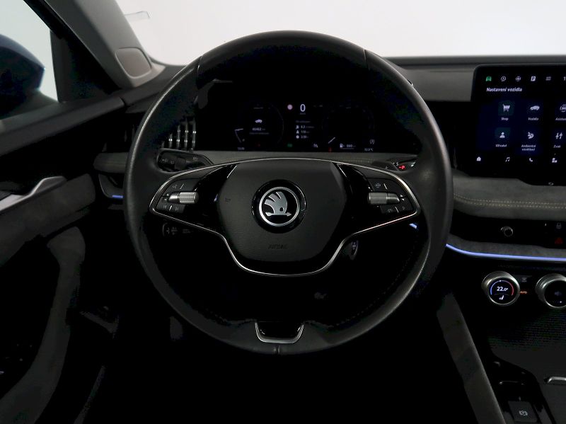 Škoda Superb (2024) SELECTION 2.0TDI 110KW DSG PAN - fotka 19 z 42