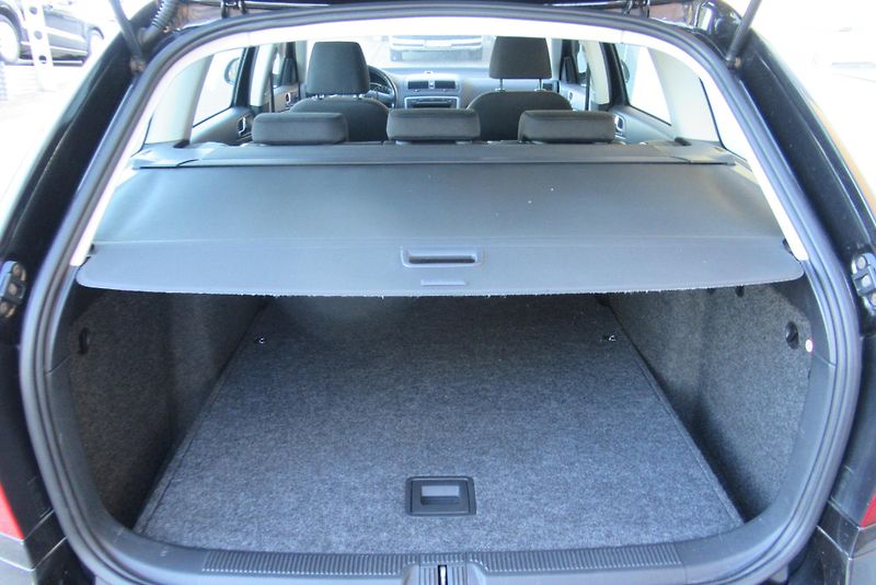 Škoda Octavia 1.6 TDi AUT. KLIMA TAŽNÉ - fotka 17 z 19