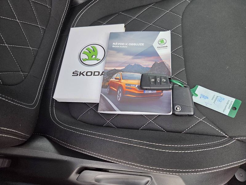Škoda Karoq Sportline 1.5 TSI DSG tažné - fotka 45 z 45