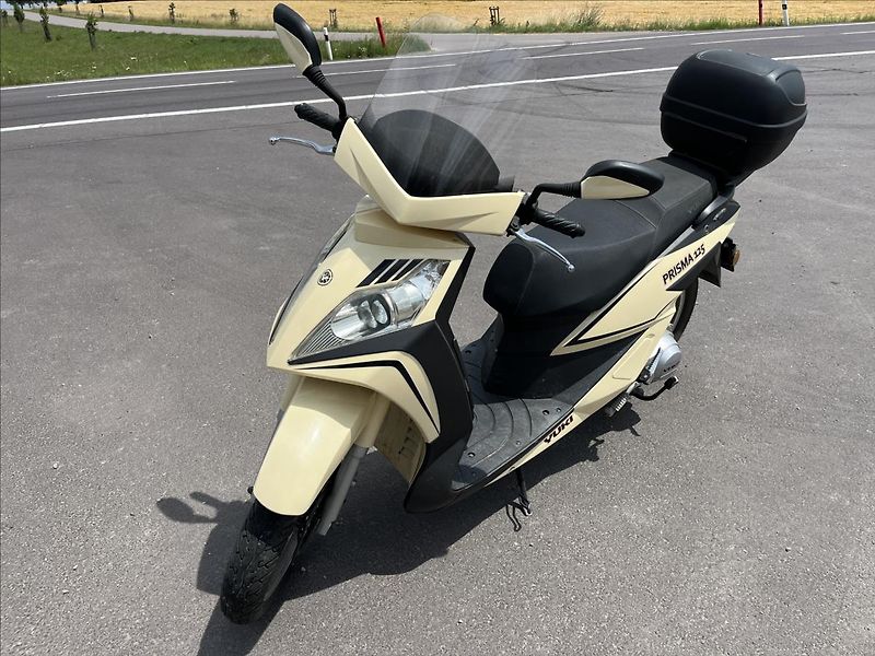 Yuki ZNEN PRISMA 125 ČR 1MAJ.   0,1 - fotka 1 z 7