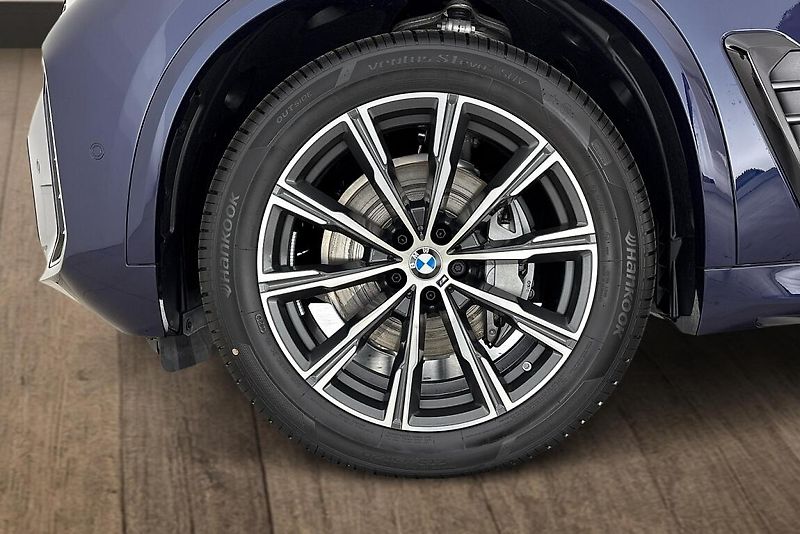 BMW X5 xDrive40d - fotka 28 z 28