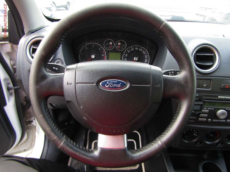 Ford Fusion (2010) 1.4 TDCi, ČR, AC, TZ - fotka 14 z 17