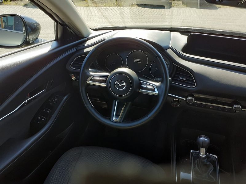 Mazda CX-30 (2021) 2.0  Skyactiv 137kw - fotka 8 z 37