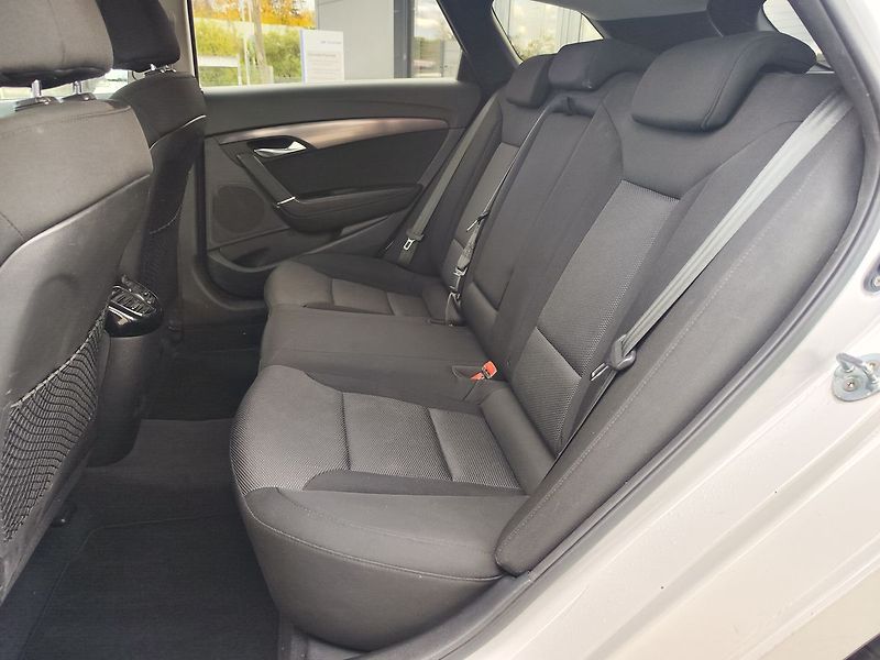 Hyundai i40 1.7 CRDI/104kW Experience AT - fotka 10 z 33