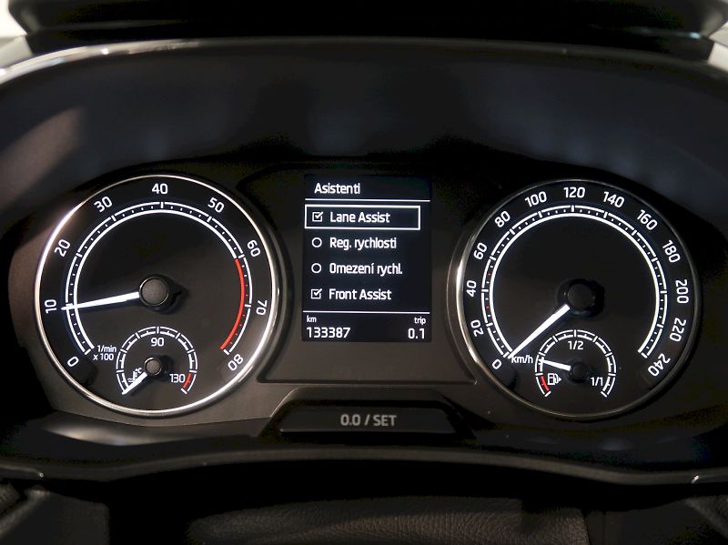 Škoda Fabia (2023) STYLE 1.0TSI 81KW DSG - fotka 17 z 35
