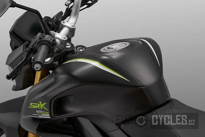 QJ Motor SRK 125 S (2026) - fotka 10 z 14