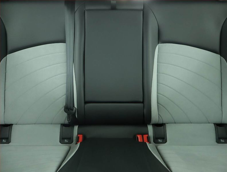 Volkswagen ID.3 (2023) Pro Perf. (62 kWh), SoH 88% - fotka 10 z 18