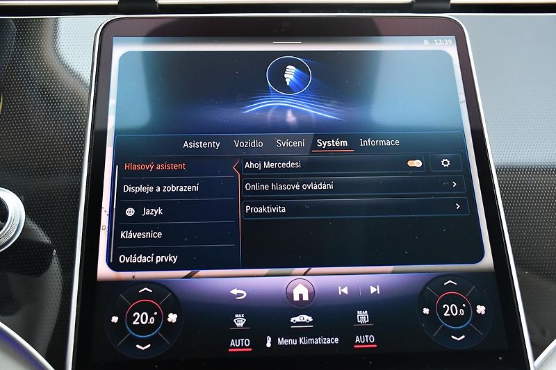 Mercedes-Benz EQE 350 4MATIC 4L-ZÁRUKA  - fotka 45 z 58