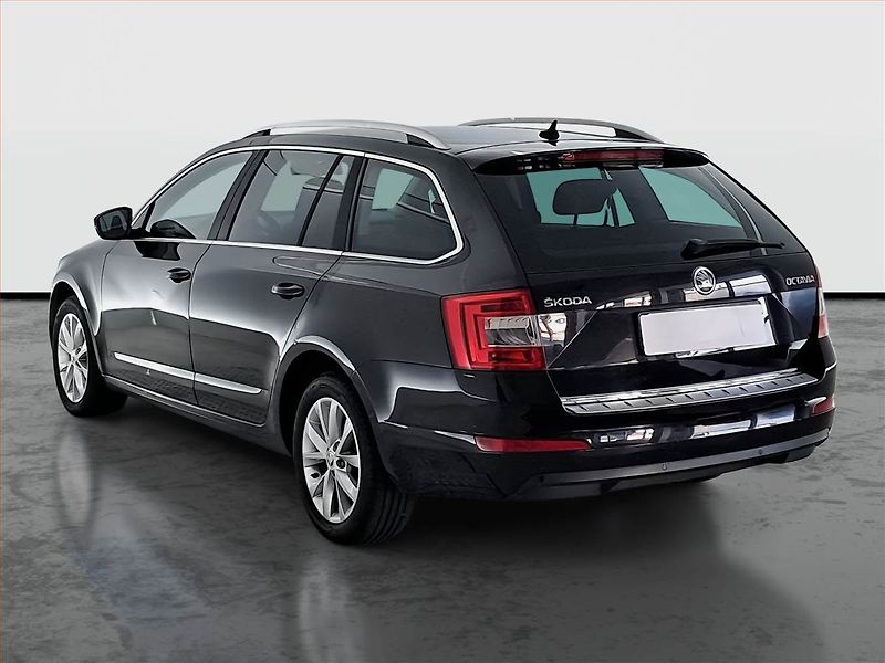 Škoda Octavia (2013) 2.0 TDI, Navi, Xenony - fotka 4 z 18