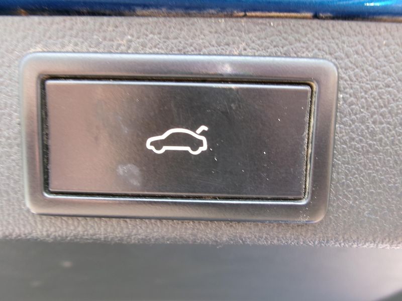 Škoda Octavia (2014) 2,0TSi VRS AC TEMP VÝHŘEV - fotka 16 z 39