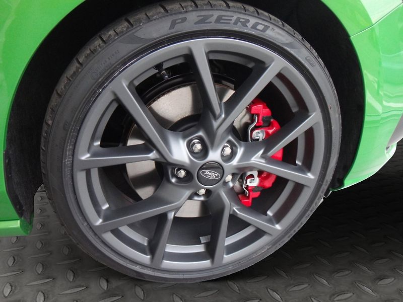 Ford Focus (2022) ST X hatchback 2.3EcoBoost206k - fotka 15 z 23