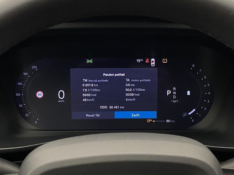 Volvo XC40 B3 CORE AUT CZ - fotka 25 z 49