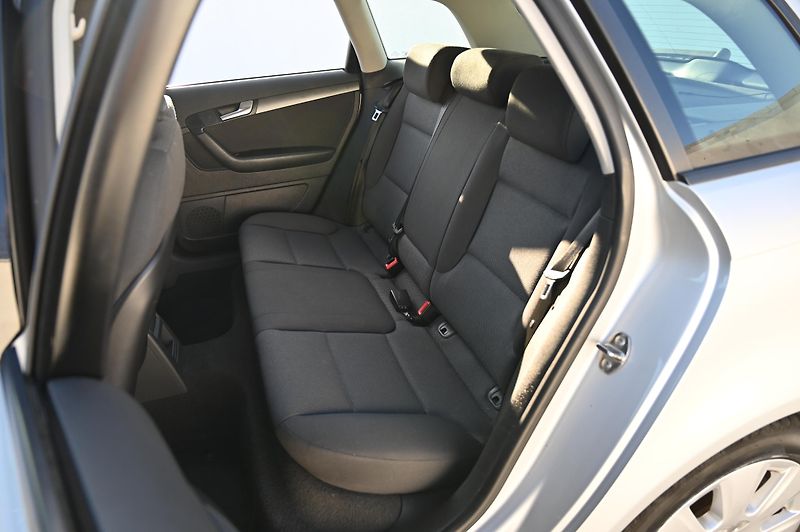Audi A3 1.4TFSI 92KW Rezervace 6/2011 - fotka 27 z 31