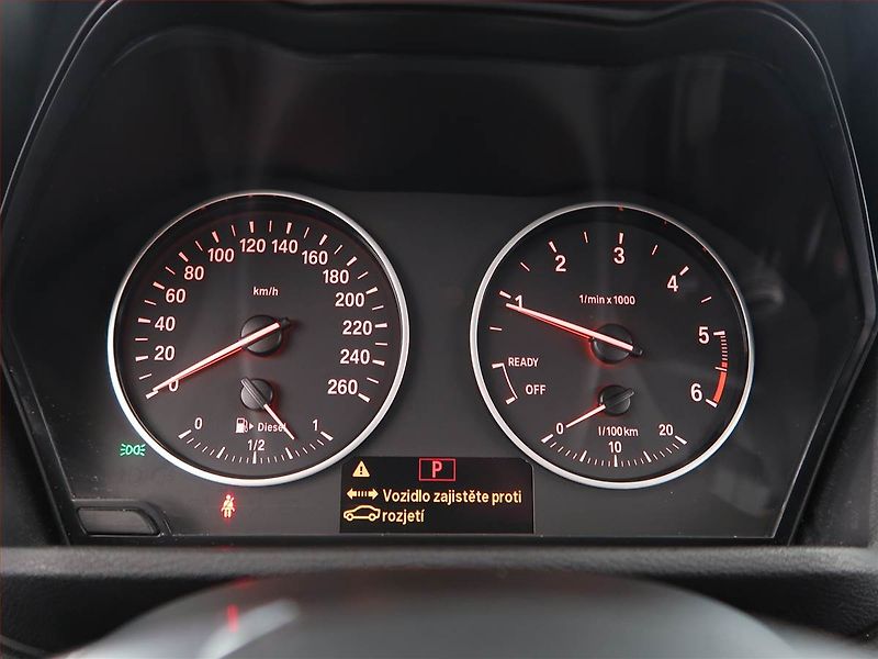 BMW X1 (2016) sDrive18d, Automat, Kůže - fotka 11 z 21