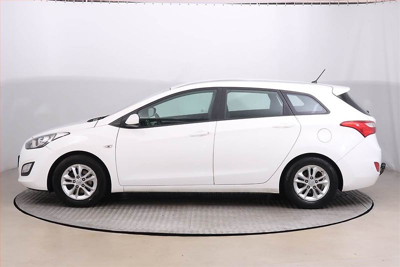 Hyundai i30 (2016) 1.6 MPI, Tempomat - fotka 3 z 17