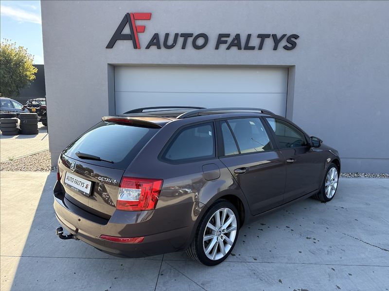 Škoda Octavia 2,0 ČR 1. maj. servis 6 MT - fotka 7 z 25