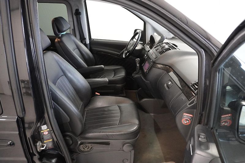 Mercedes-Benz Viano (2014) 3.0 CDi 165 kW LONG 8 MÍST - fotka 30 z 35