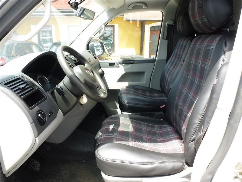 Volkswagen Transporter 2,0 TDI - fotka 15 z 31