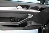 Volkswagen Passat (2023) 2.0 DSG Matrix LED ACC VIRTUAL - náhled 16