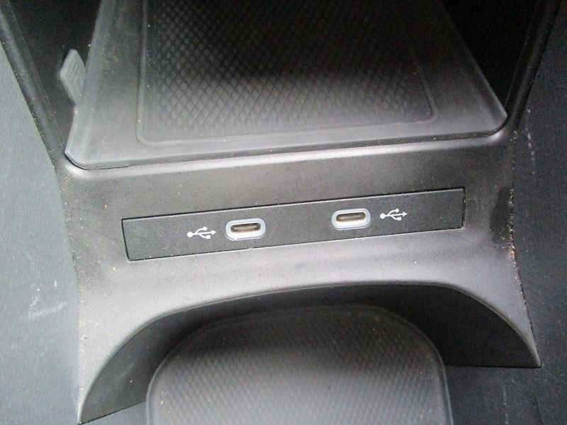 Volkswagen ID.4 150kW/77KWh PRO PERFO TEP.Č*TZ - fotka 22 z 50