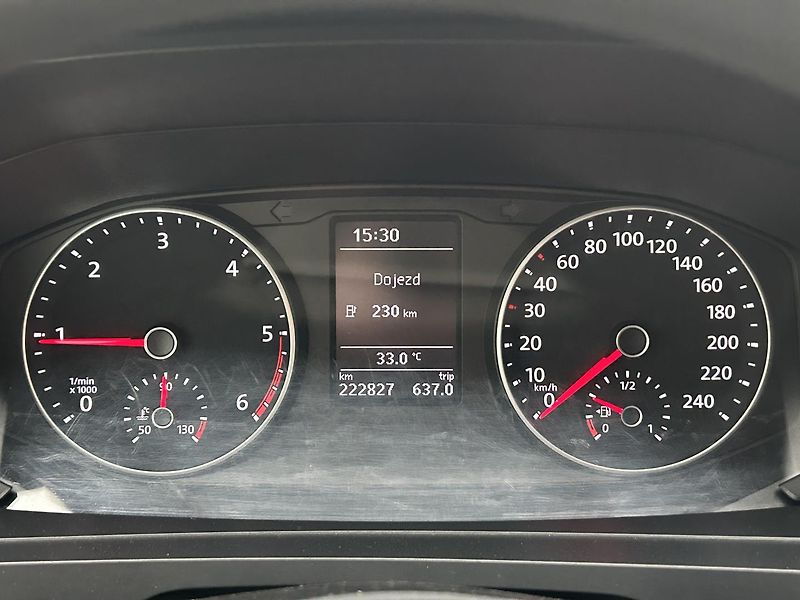 Volkswagen Transporter 2.0 TDI - fotka 7 z 25