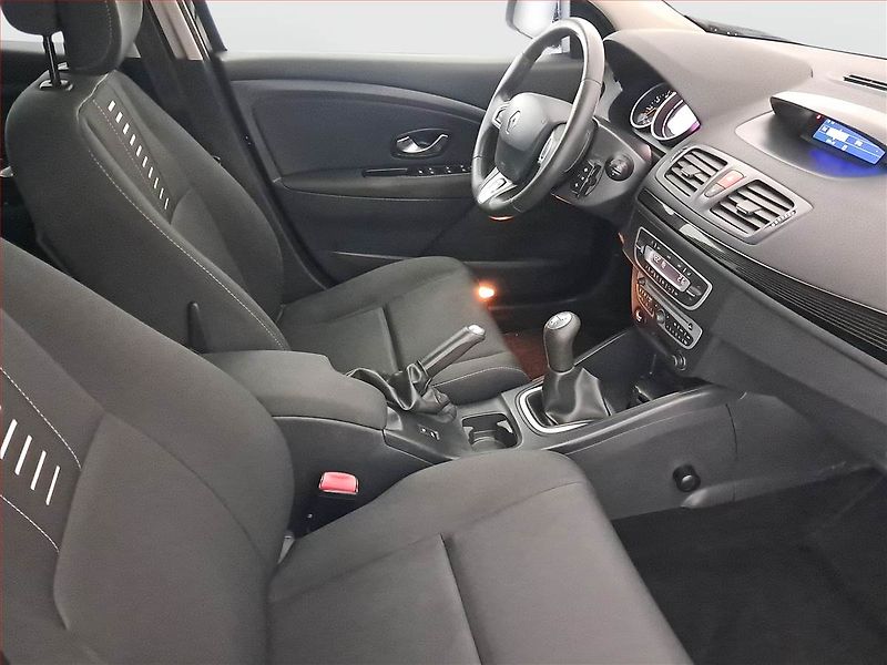 Renault Mégane (2011) 1.5 dCi, Serv.kniha, Tempomat - fotka 9 z 16