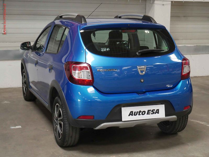 Dacia Sandero (2013) 1.0TCe, 2.maj,ČR, AC, tempo - fotka 4 z 16