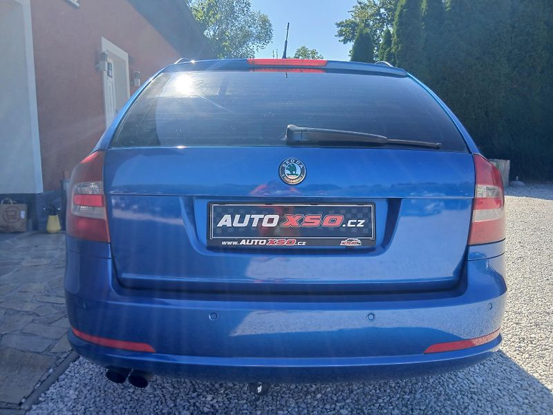 Škoda Octavia 2.0 TFSi RS combi - fotka 4 z 34