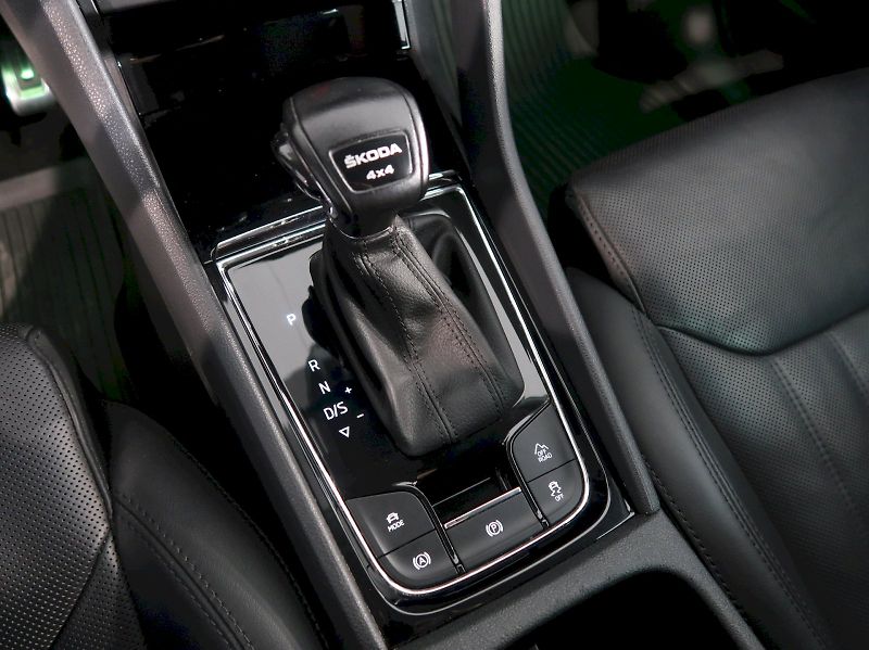 Škoda Kodiaq (2023) L&K 2.0TDI 147KW 4x4 DSG TAŽNÉ - fotka 34 z 43