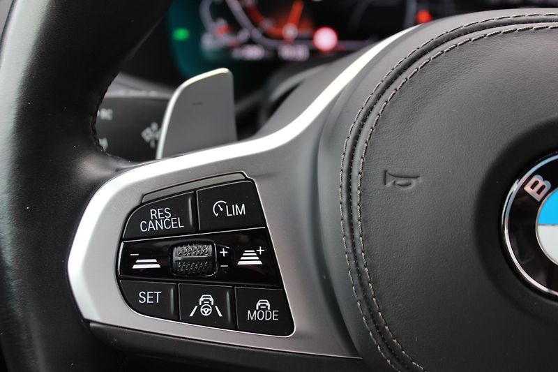 BMW X6 xDrive30d - fotka 12 z 25