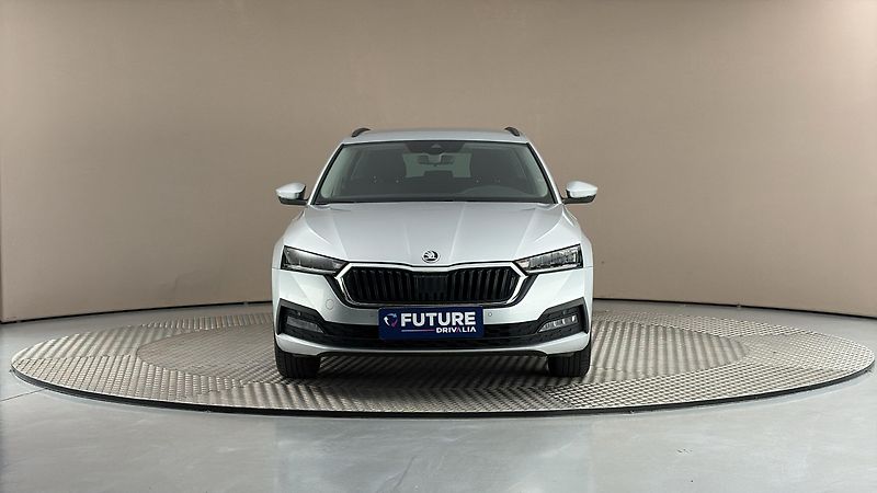 Škoda Octavia 2.0 TDI Ambition Combi - fotka 3 z 24