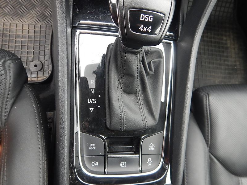 Škoda Kodiaq 2.0 TDI, ČR, 4x4, L&K - fotka 22 z 25
