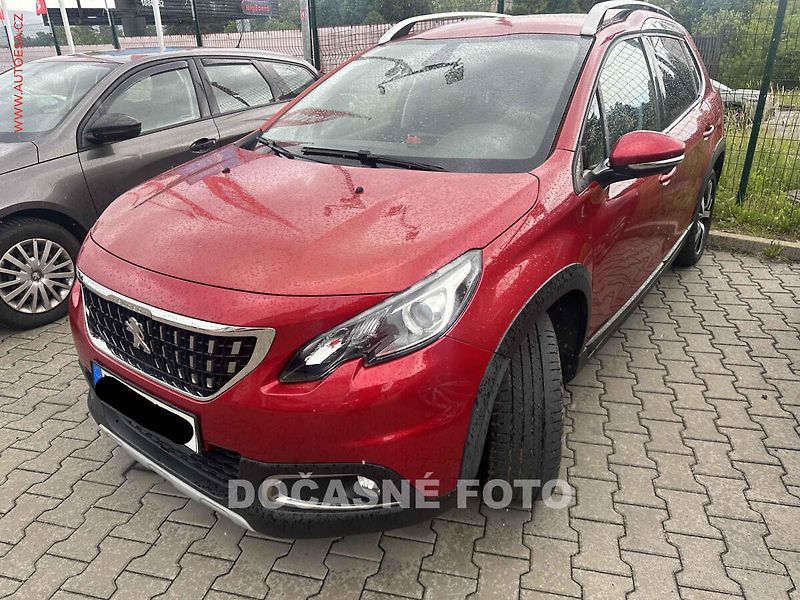 Peugeot 2008 (2018) 1.2pt, ČR, AT, autoAC - fotka 2 z 3