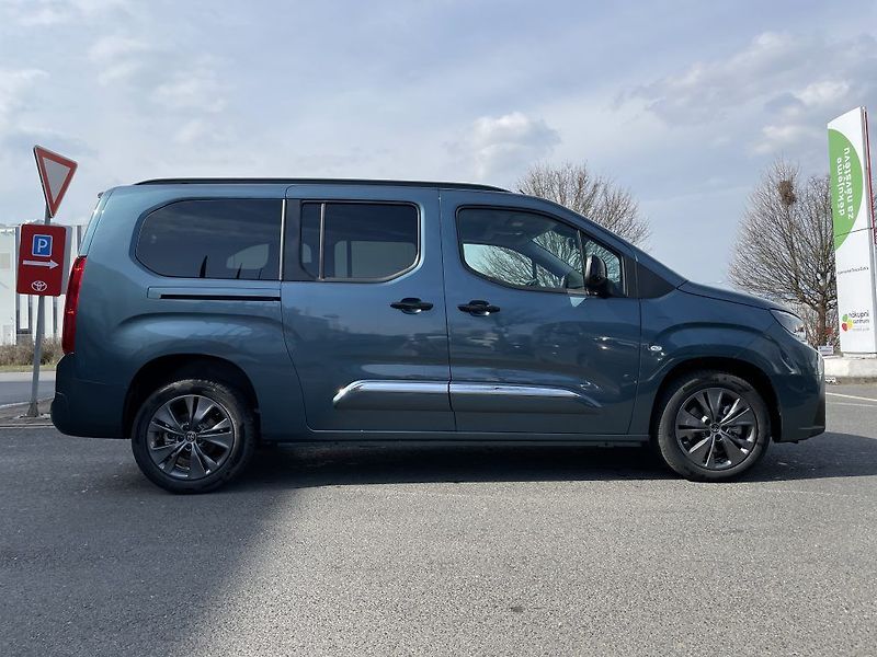 Toyota ProAce City Verso 1.5D 130k Family ODBĚR 11/2026 - fotka 2 z 30