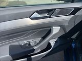 Volkswagen Passat 2,0 TDI 110 Elegance AT - náhled 11