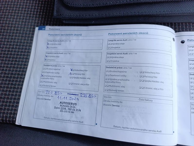 Audi Q7 3,0 TDi Quattro Autom.7Míst ČR - fotka 38 z 40